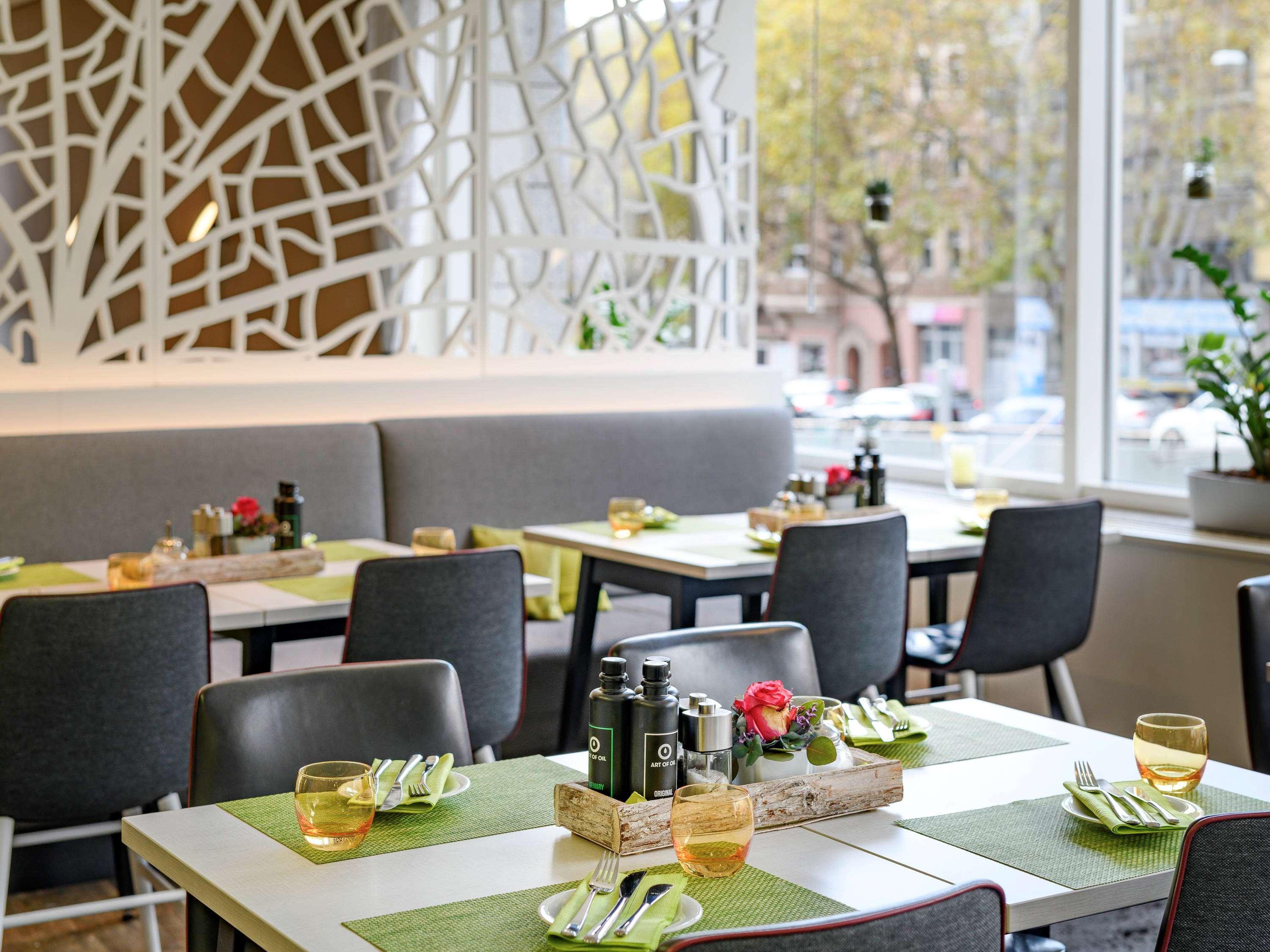 Mercure Center