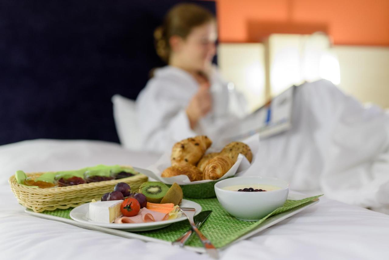 Mercure Center Hotel 4*